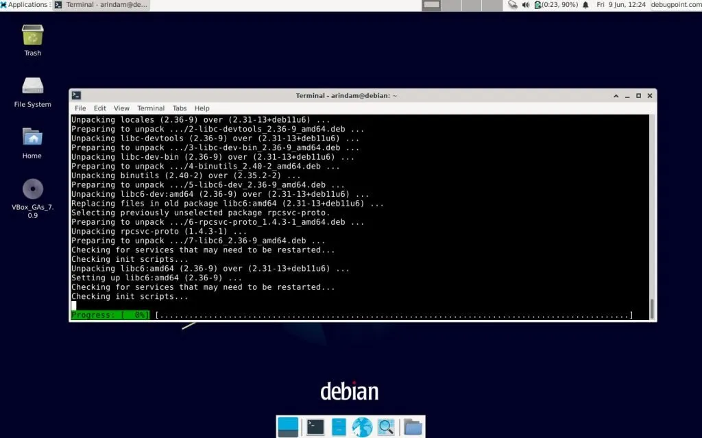 Debian 12 升级过程正在进行中
